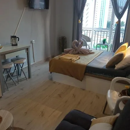 Appartement Hannibal 1 *